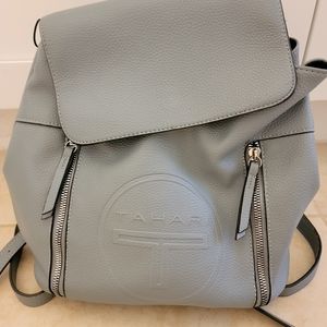 TAHARI purse/backpack